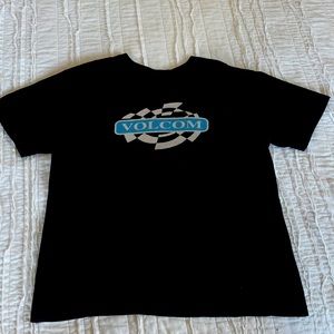 Boys volcom shirt. Super stylish, super rad shirt.